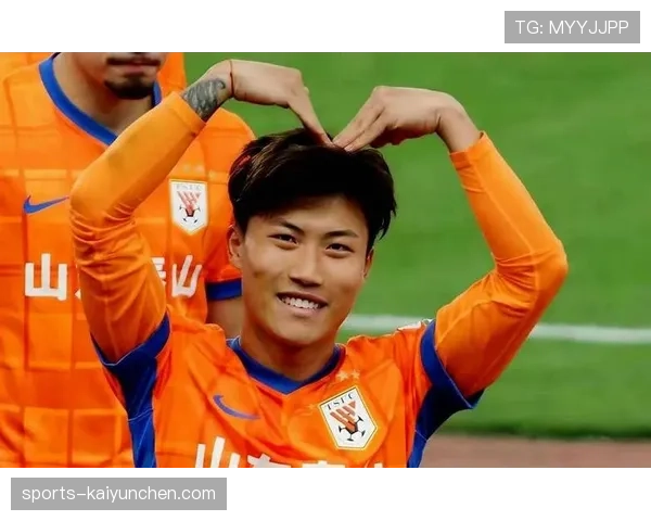 山东泰山防守体系存在漏洞，高位压迫效果不佳，近期表现影响球队稳定性