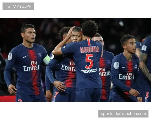巴黎圣日耳曼中场一断就崩，控不住比赛还谈什么进攻？